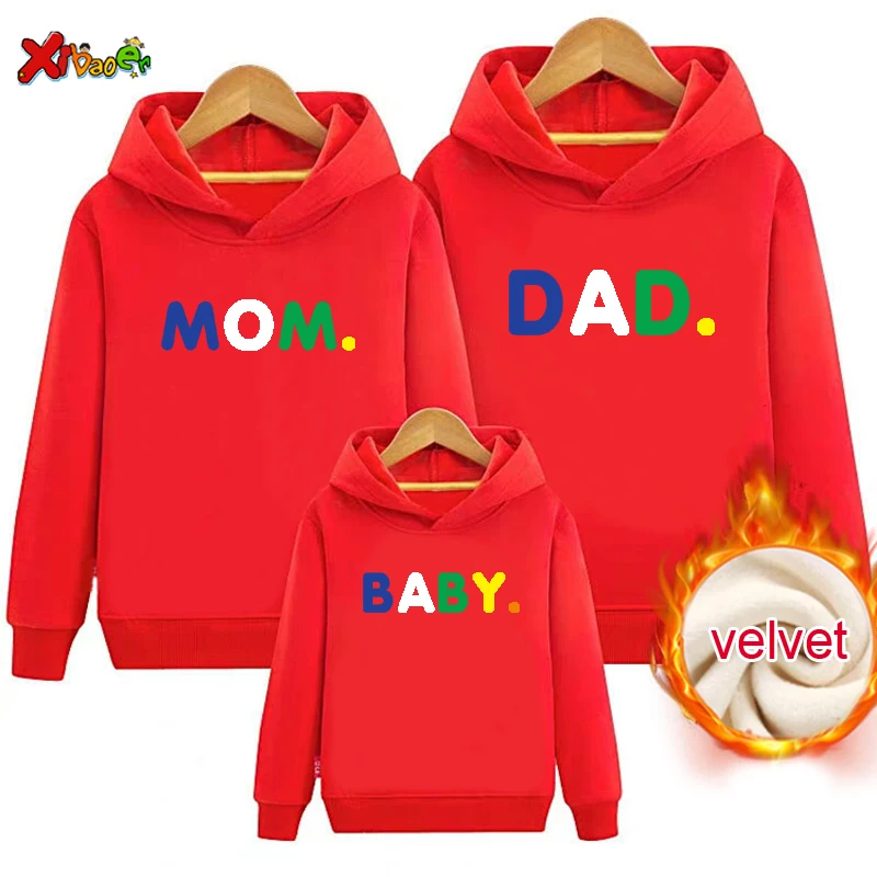 Completo per la famiglia abbinato inverno caldo Pullover abbigliamento bambini bambini vestiti ragazza papà autunno mamma Me vestiti abiti del ringraziamento