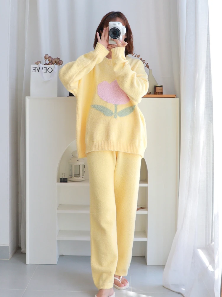 Pajamas Women\'s Autumn and Winter Tulip Home Clothes Coral Fleece Thickened Outwear Suit