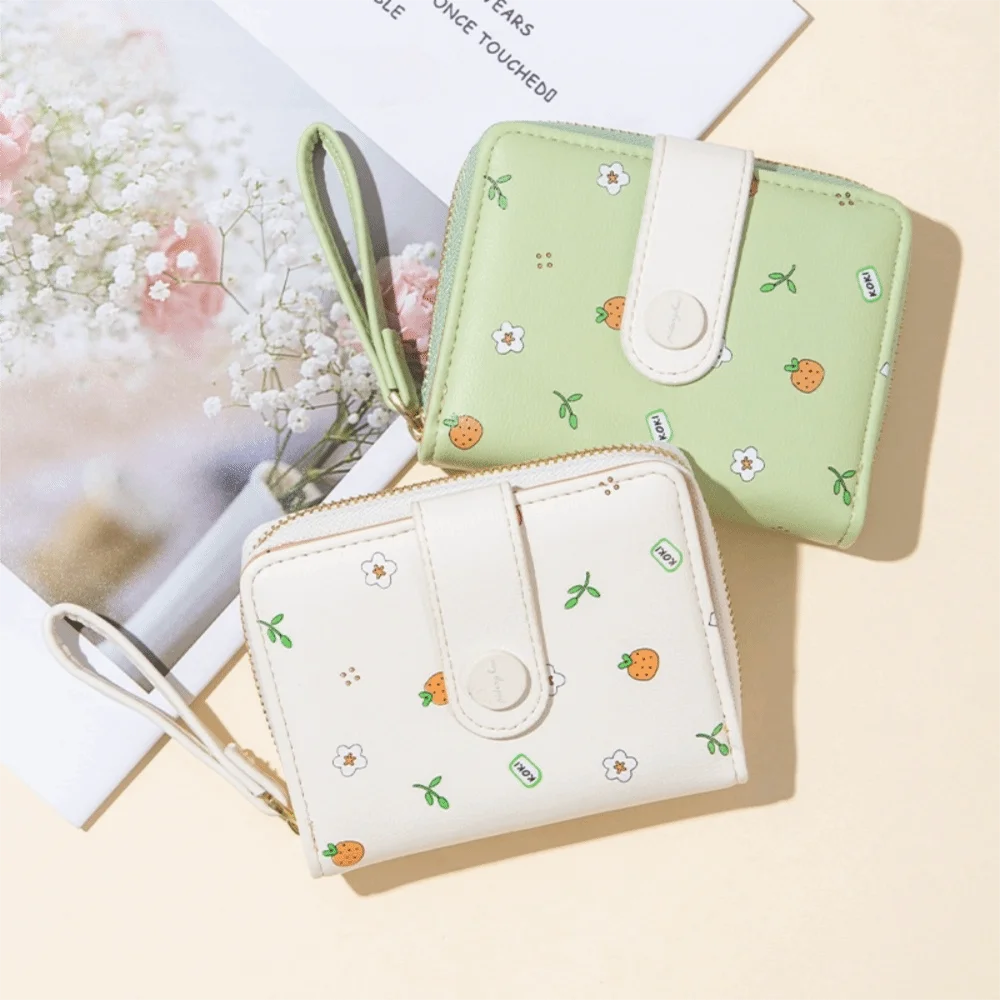 Doce ferrolho dobrável carteira feminina couro do plutônio zíper carteira curta estilo japonês titular do cartão menina