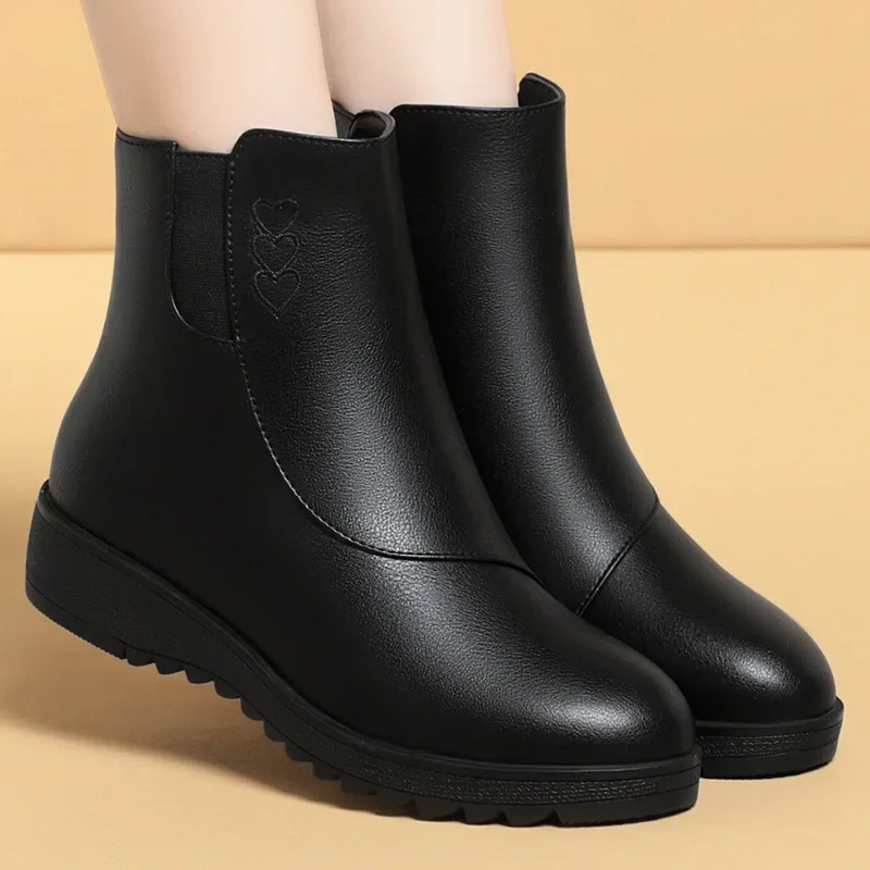 3.5cm Comfortable Flat Platform Shoes Soft Leather Plush Fur Boots Winter 2024 Women\'s Short Ankle Boots Snow for Office Mom