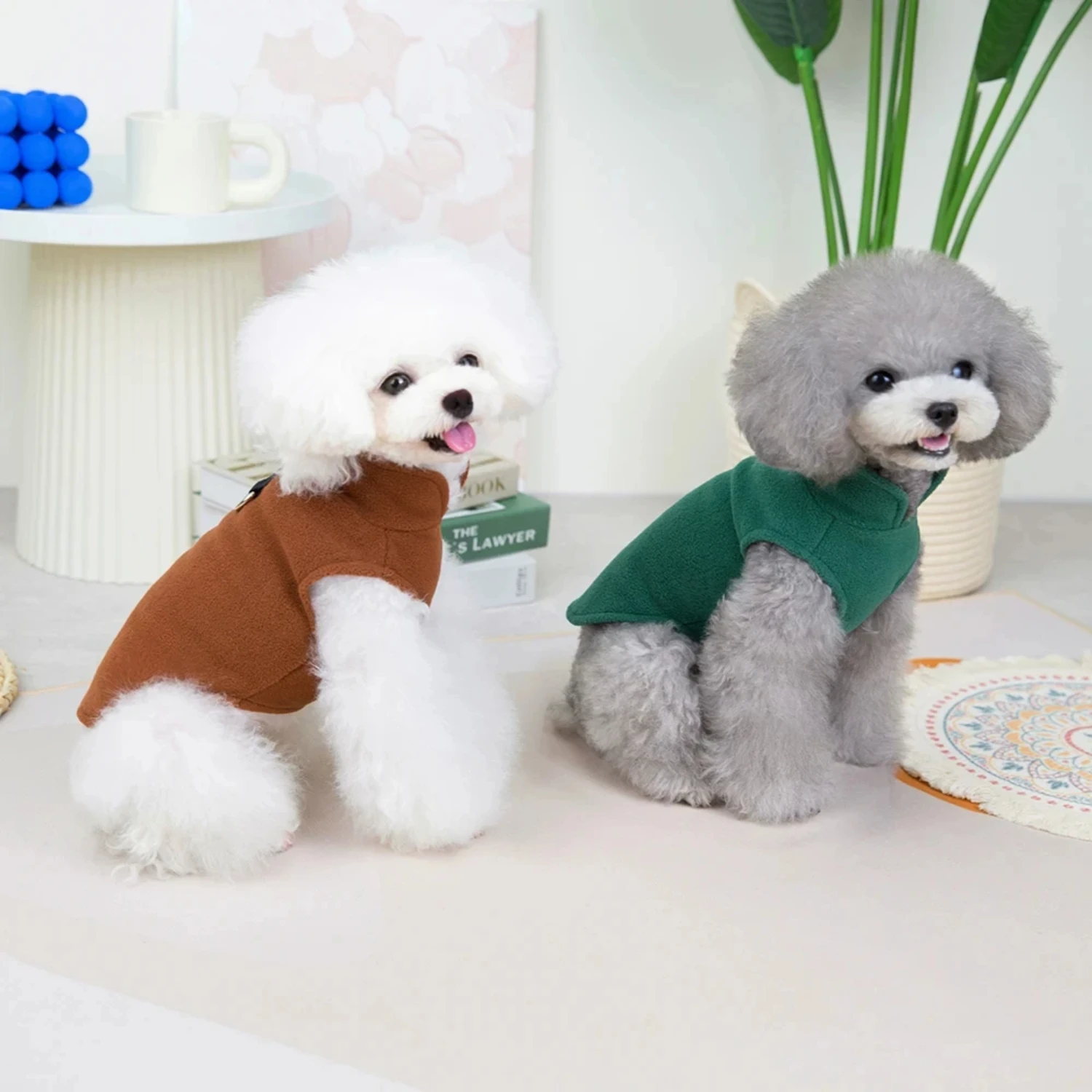 New Stay ahead of the pack with this luxurious, cozy, and stylish pet accessory that will make your furry friend the talk of the