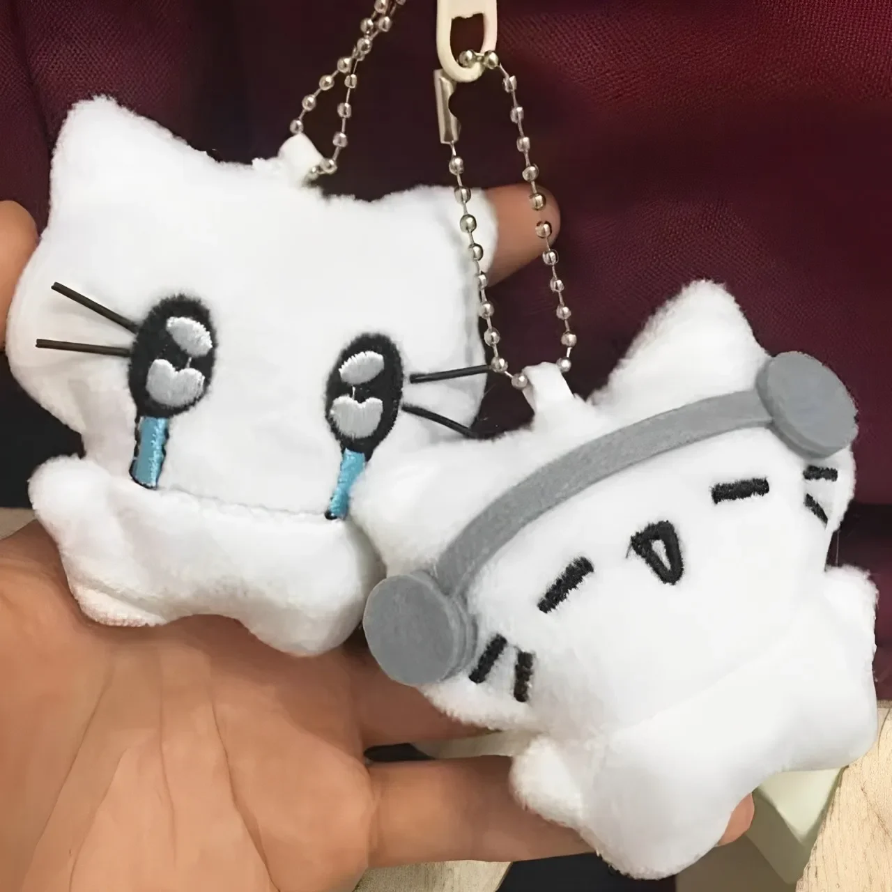 Cute Headphones Kitten Couple Keychain Mini Crying Cat Doll Plush Keyring Cartoon Dog Bee Bag Pendant Charms Backpack Decoration