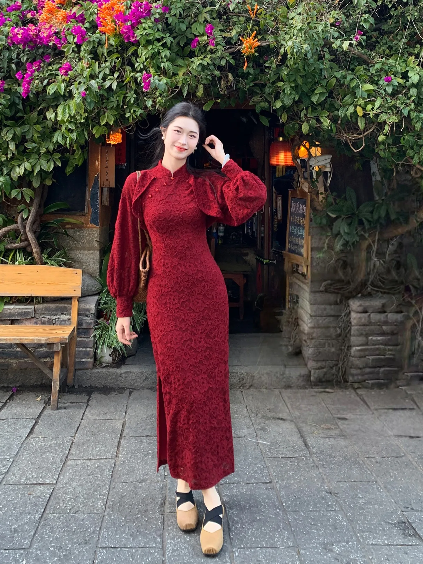

Red New Chinese Style Lace Short Dress Two-Piece Set Women's Early Spring Open Cardigan Dress Slim Fit High Waist Skirt