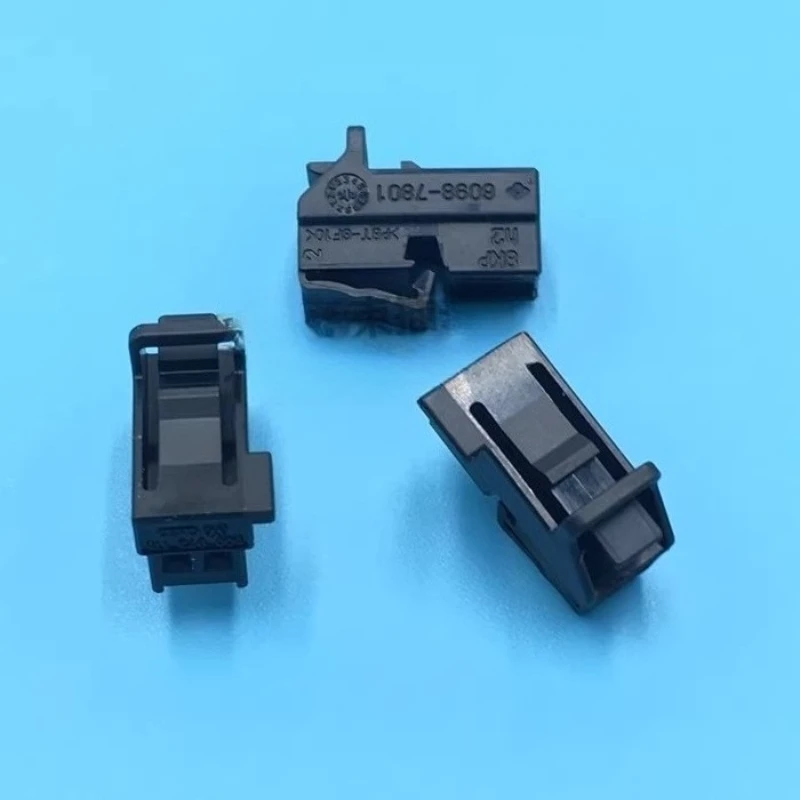 2pcs 5Q0 973 115 for Volkswagen air conditioner temperature sensor A4L antenna connector 2P plug 1-2278163-1