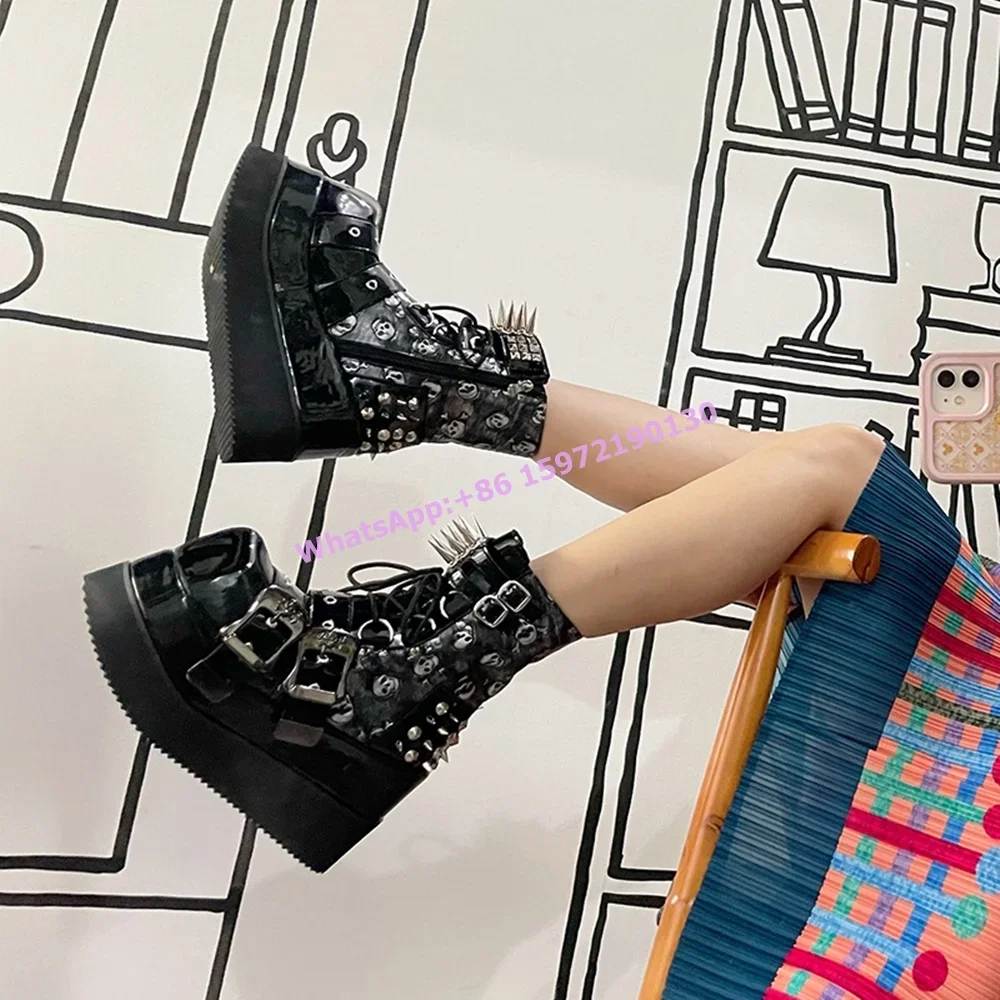 

Dark Punk Rivet Leather Boots Buckle Belt Sharp Spike Rock Bones Cool Girls Shoes Black Round Toe Metal Style Couples Shoes