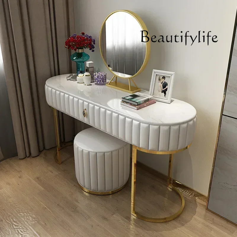 الفاخرة الحديثة تسريحات الشمال غرفة نوم Penteadeira منضدة الزينة LED مرآة خزانة ماكياج غرفة نوم تخزين الغرور الأثاث