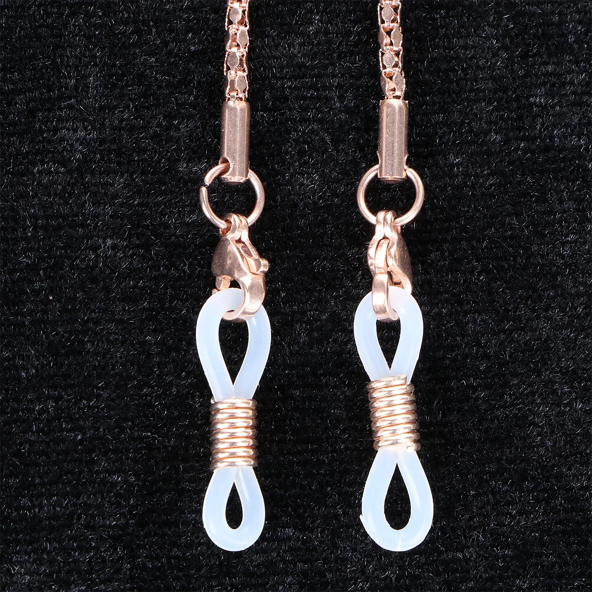 

Stainless Steel Non-Slip Eyeglass Chain Gold Delicate Snake Style Adjustable Ends Metal Coils Great Gift Decoration