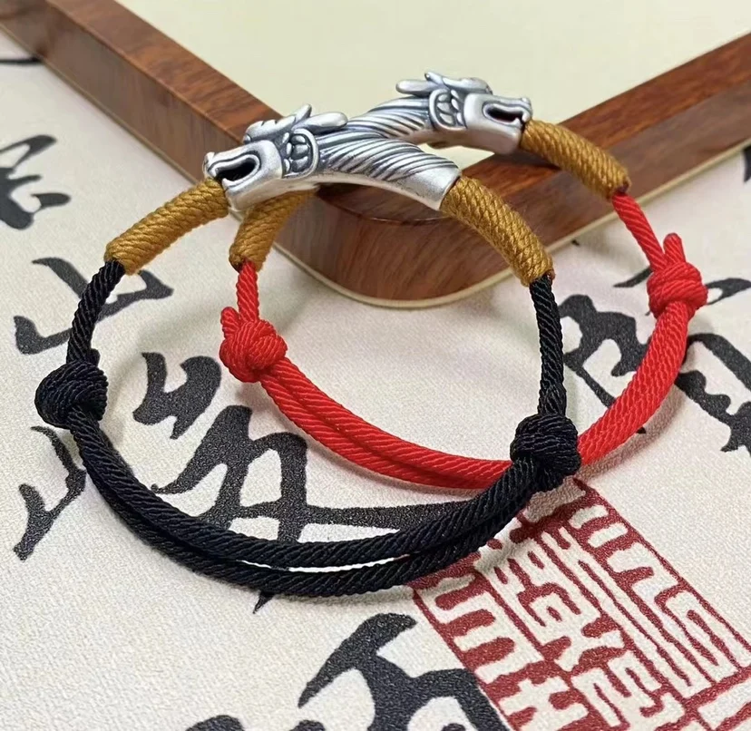 pulsera-de-hilo-rojo-hecha-a-mano-para-parejas-joyeria-de-plata-tejida-vintage-regalo-unisex-diseno-de-cabeza-elevada-patron-neutral-de-oso-cerdo-animal
