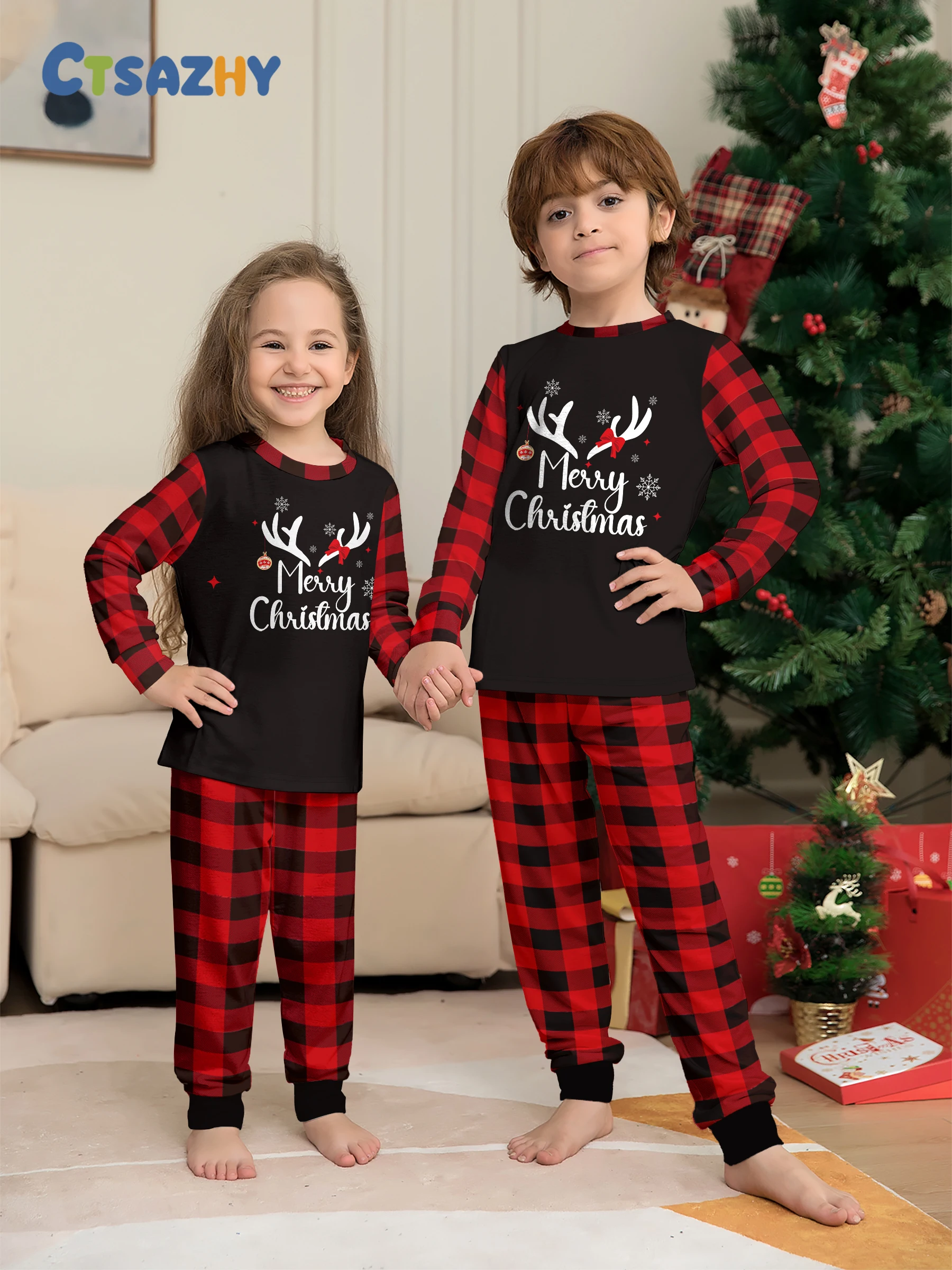 

Детский рождественский пижамный комплект — одинаковые рога реглан, рубашка «С Рождеством» и клетчатые пижамные штаны