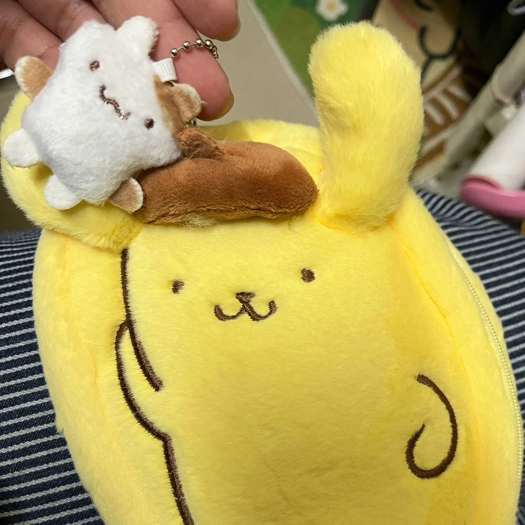 Sanrio Pom Pom Purin Plush Lie Down Modeling Small Pendant Zipper Large Capacity Pencil Case Makeup Bag Desk Storage Decoration