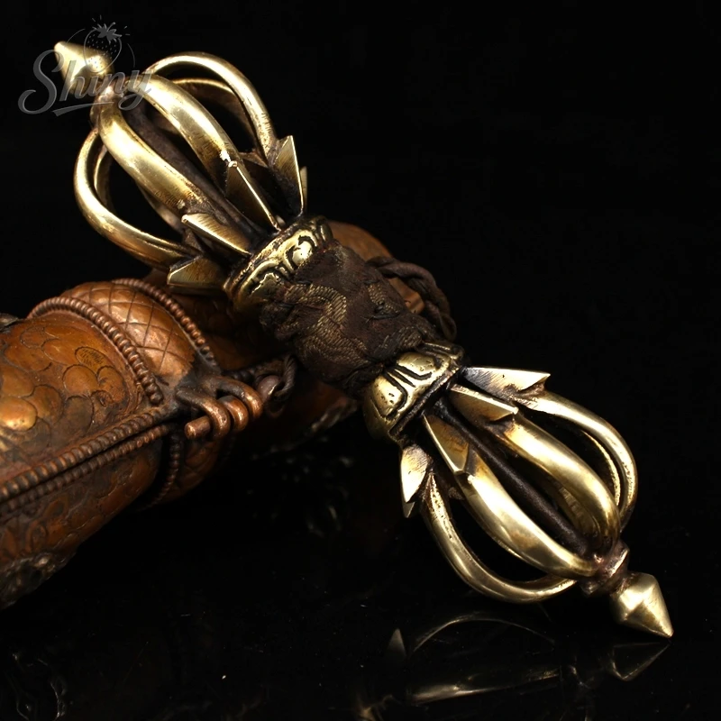 

1 Set Collect Old Tibet Temple Pure Copper Box Nine Shares Vajra Pestle Buddha Statue Home Decoration Accessories