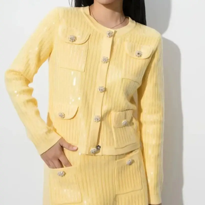 

Spring And Autumn New Fashion Heavy Industry Sequin Knitted Round Neck Long Sleeved Top Jacket+Half Body Short Skirt Set