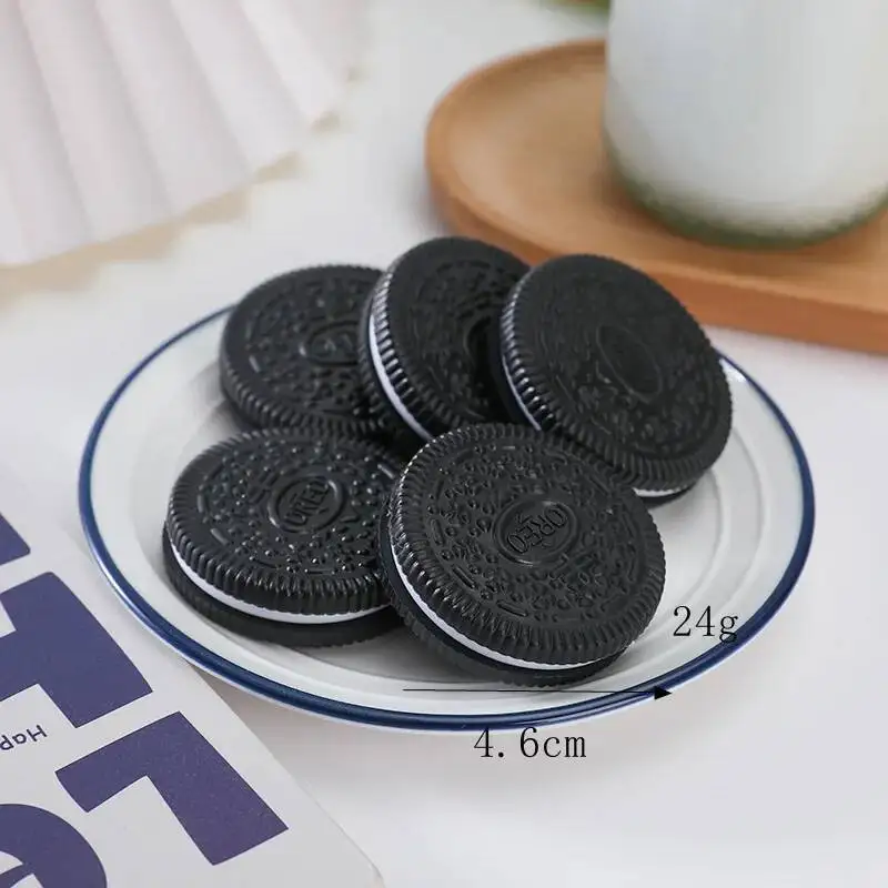 คุกกี้ปลอมจำลองเหมือนจริง ขนมปังกรอบ ของตกแต่งอาหาร ขนมหวาน ของประกอบฉาก โมเดล PVC 10 ชิ้น/ชุด