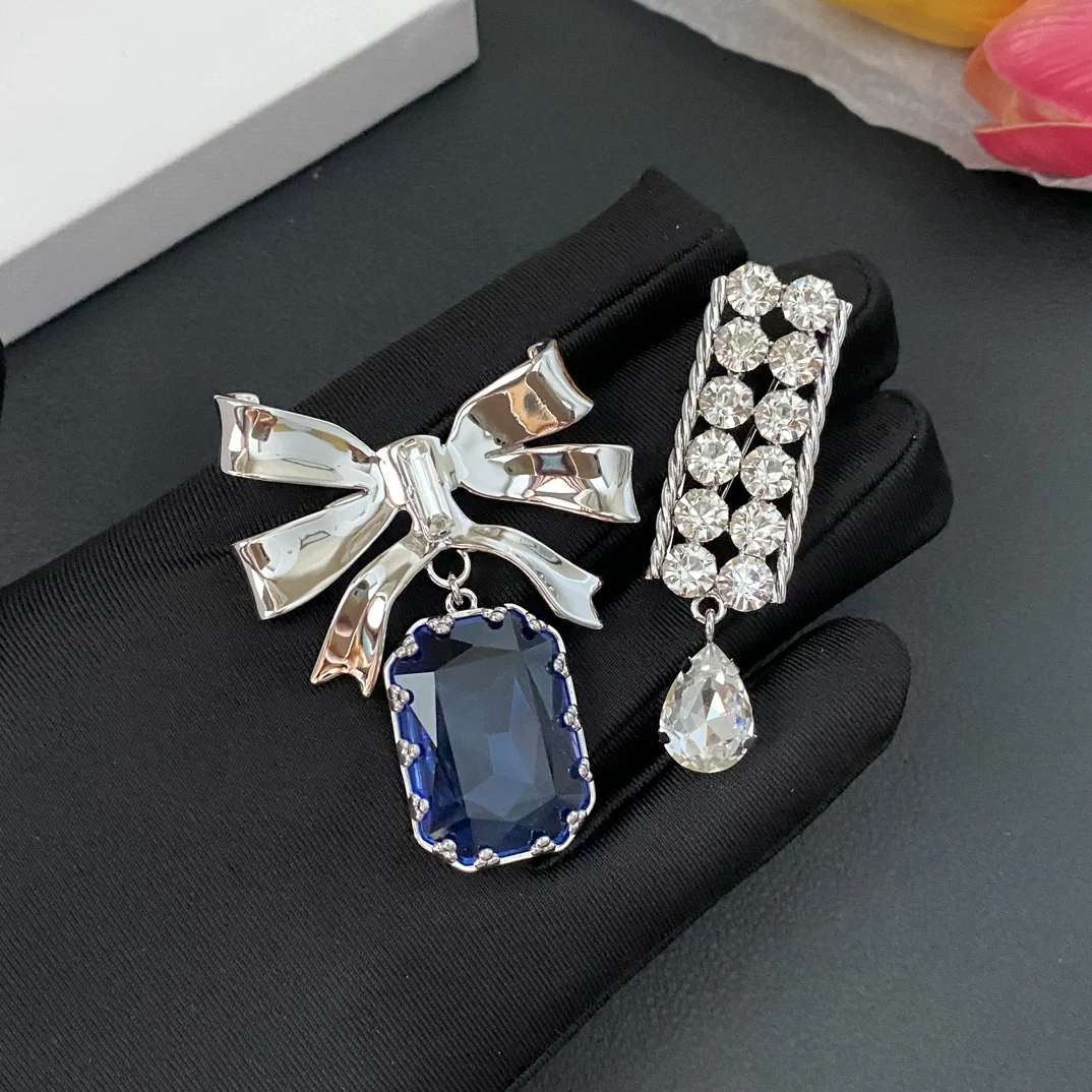 2024 European and American bow brooch Drop pin Fashion light luxury jewelry corsage for women