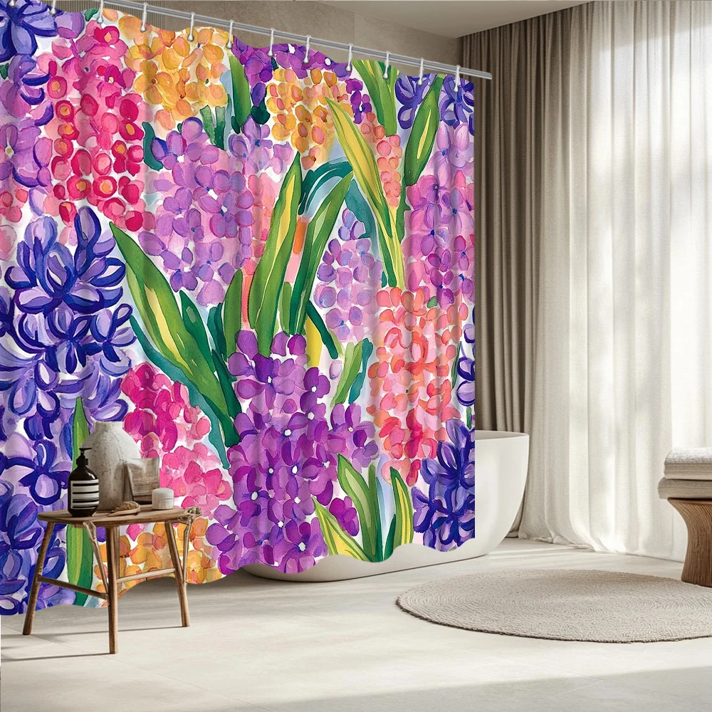 

Занавеска для душа с изображением гиацинтов – акварельные фиолетовые, розовые и желтые цветочные гроздья с зелеными листьями, принт, полиэстер, 12 отверстий для крючков.