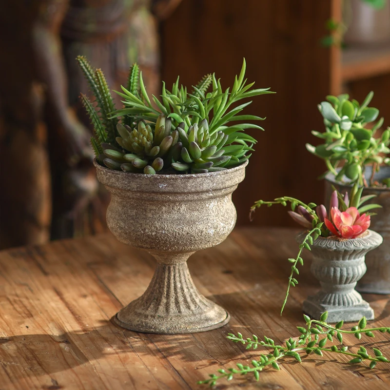 Vintage Iron Art Succulent Flower Pot, Decorative Flower Pot for Balcony, Courtyard, and Garden, Practical Flower Pot Decoration for Home Decor