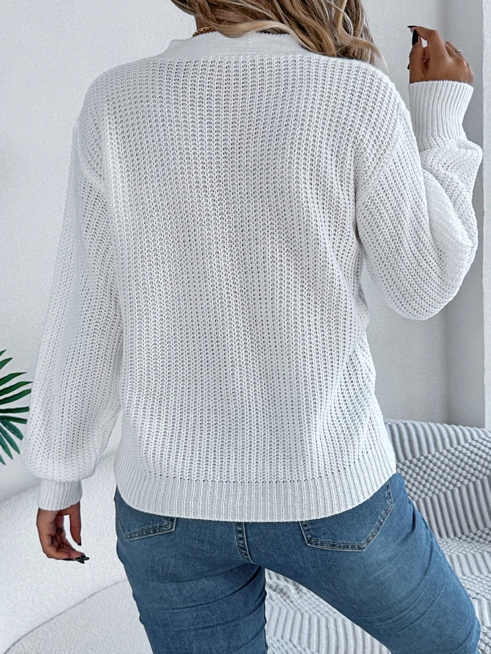 Autumn Fashion Sweater Sexy Casual Hollow V-Neck Fried Dough Twists Lantern Sleeve Pullover Sweater Elegant Sweater for Women