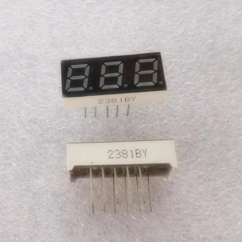 20 Stück gelb 3 Bit 0,28 Zoll digitale Röhre LED-Licht 7-Segment-Anzeige 22.6*10*6,1mm Nixie-Röhre gemeinsame Kathode