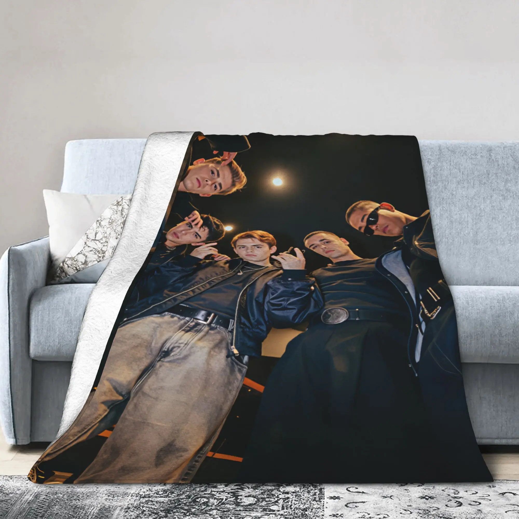 Santos Bravos Group Casual Shot Blanket Quality Warm Comfy  Throw Blanket Winter Travel Outdoor Casual Bedspread