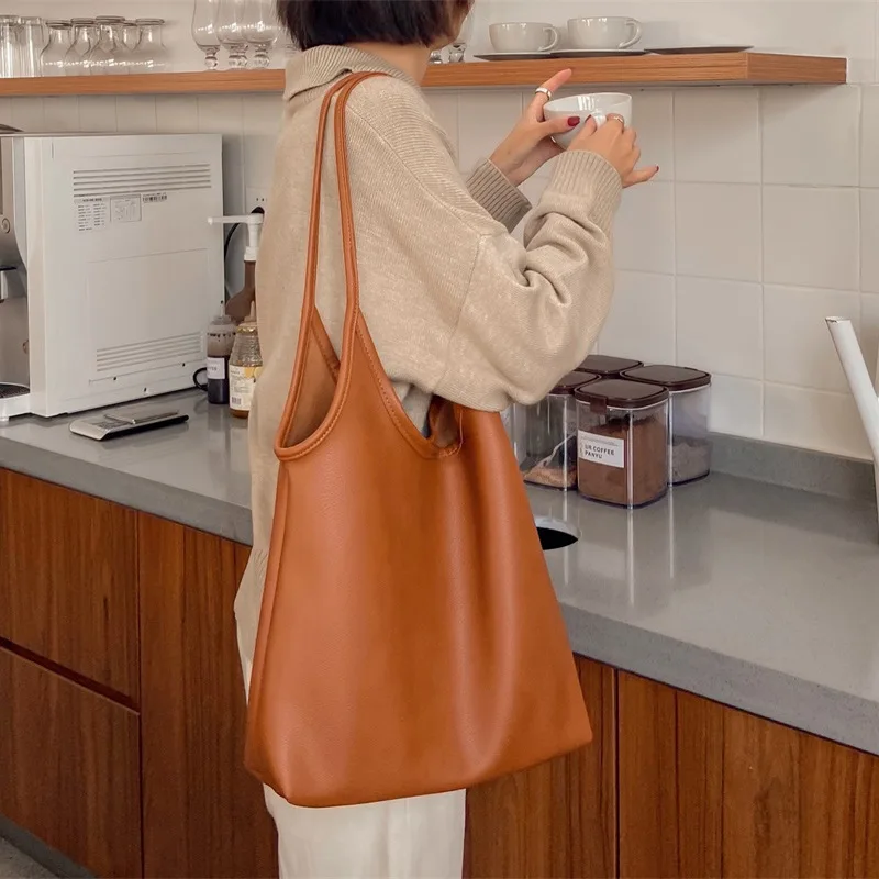 

Fashion Big Pu Leather Tote Bag for Women 2025 Tend Females Simple Large High Capacity Design Retro Shoulder Side Bag Handbags