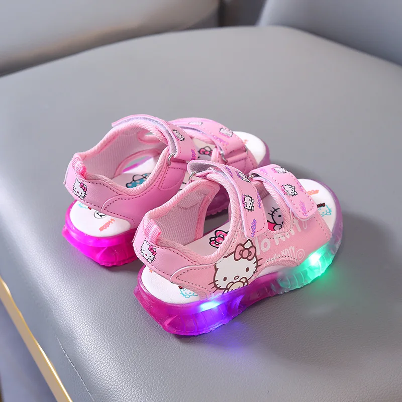 Estate bambina moda cartone animato Hello Kitty sandali sportivi leggeri a led scarpe casual da esterno antiscivolo per bambini scarpe da studente