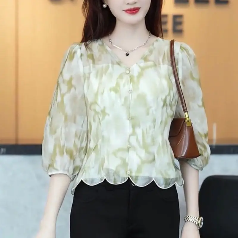 2024 Women\'s Spring and Autumn New Fashion and Elegant V-neck Printed Button Mesh Korean Long Sleeved Slim Fit Chiffon Shirt Top