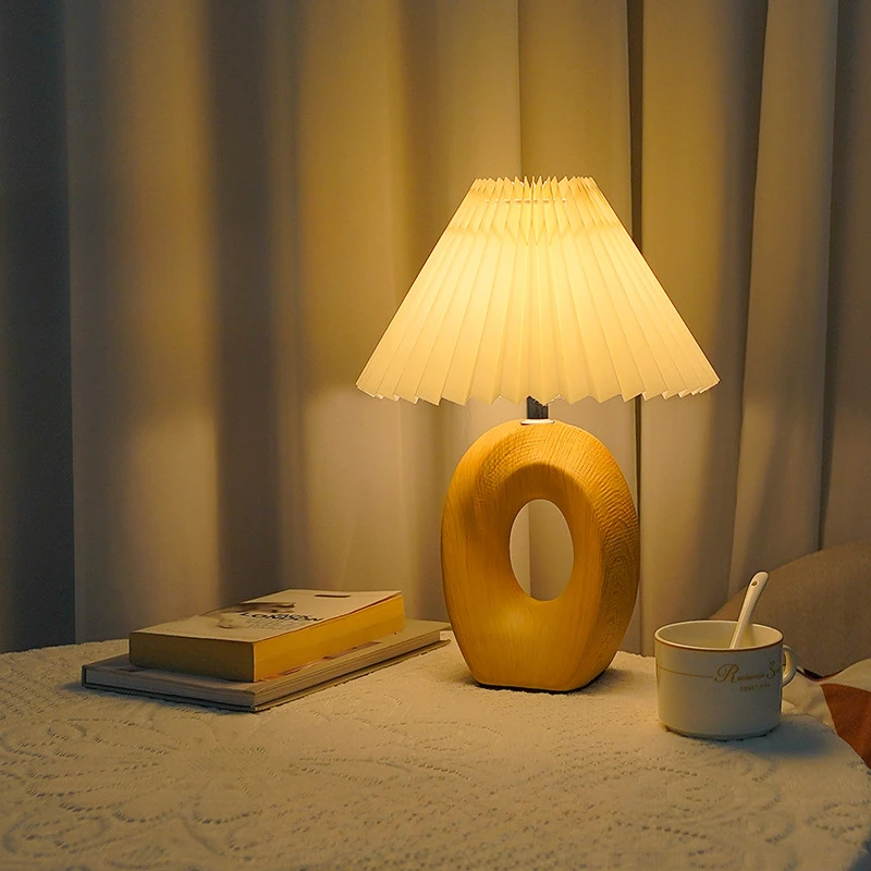 European Style Bedroom Bedside Lamp Table Lamp with Ceramic Base