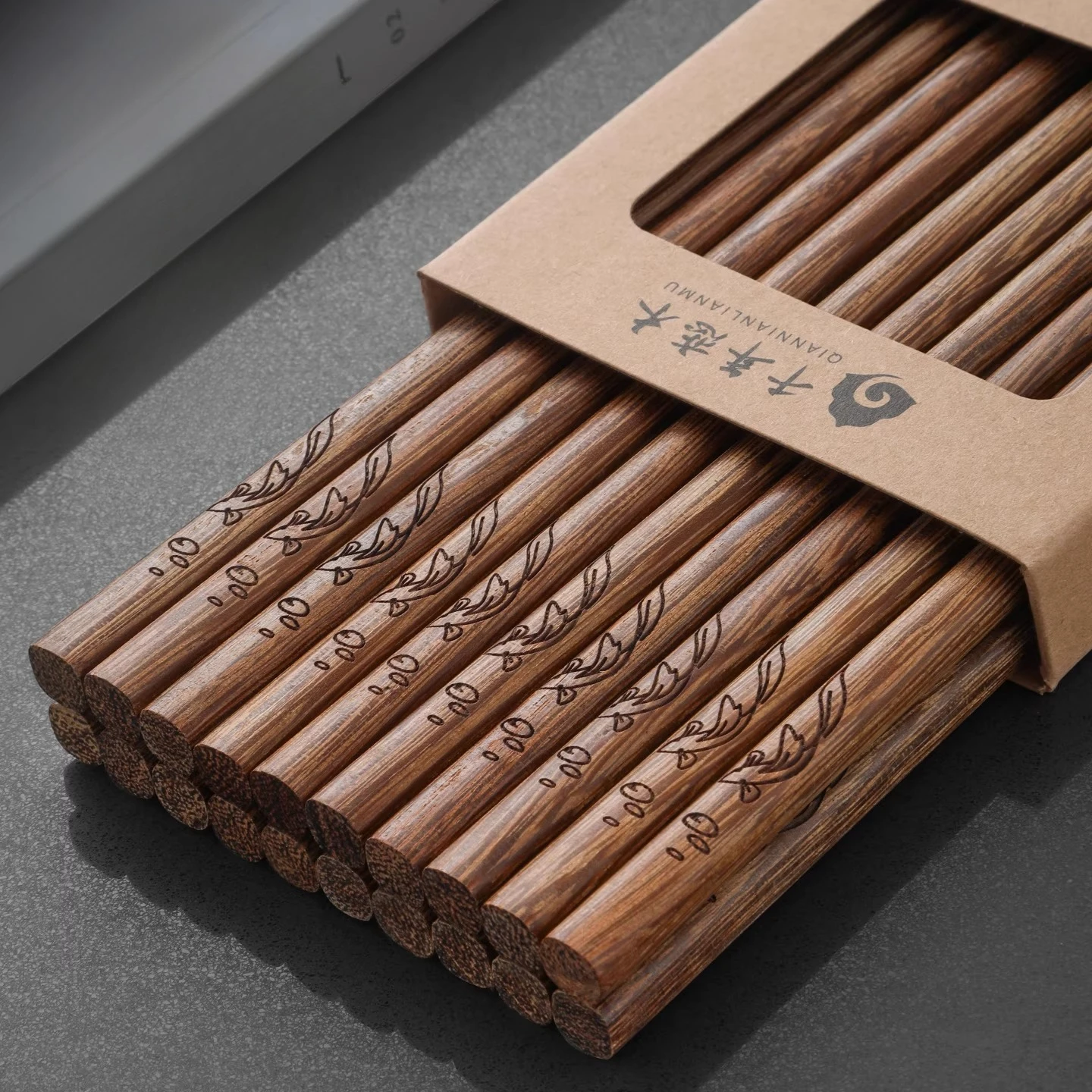 

Creative Solid Wood Chopsticks Home Use Koi Chicken Wing Wood Chopsticks Lacquer-Free, Wax-Free Chinese-Style Tableware