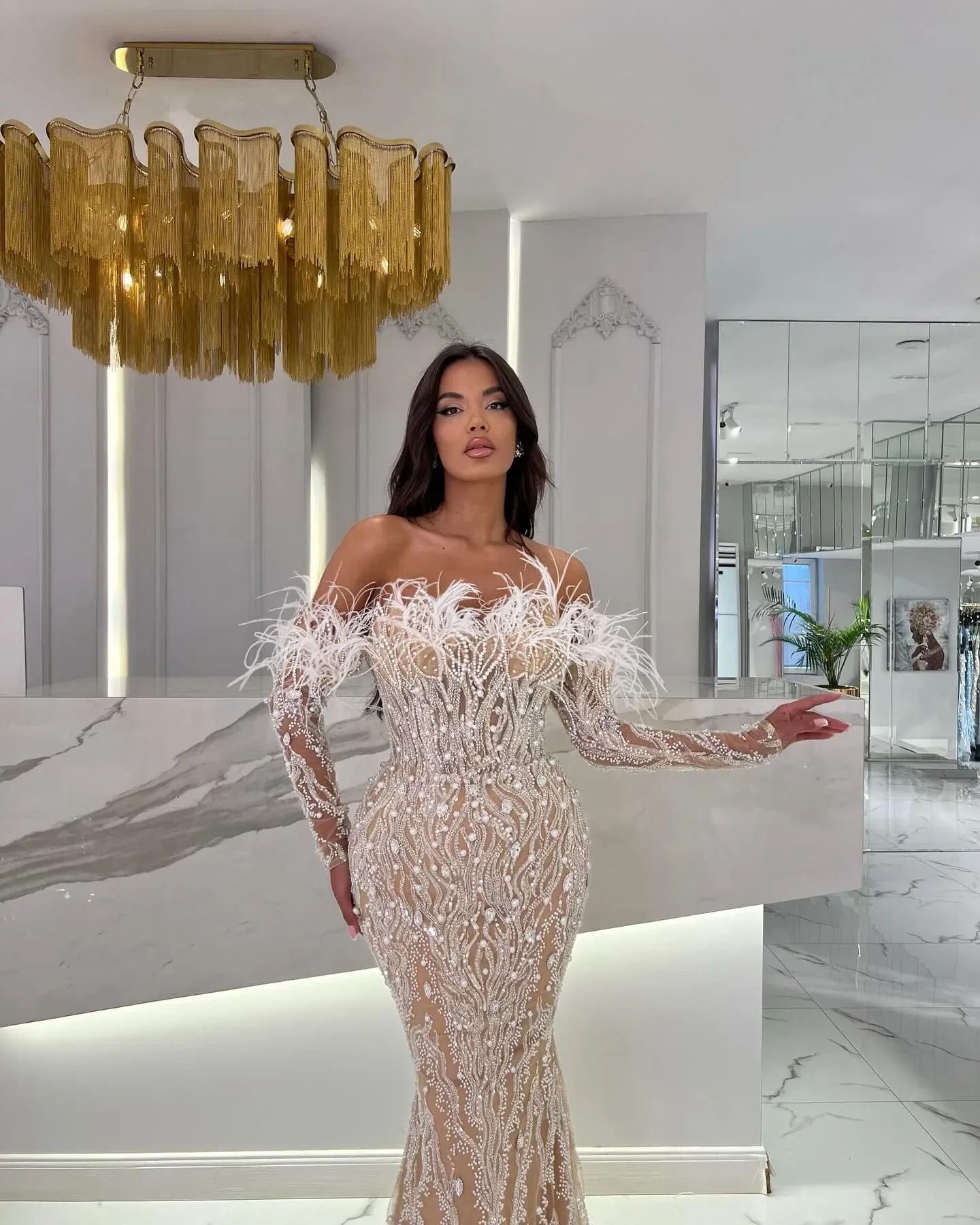 Champagne Crystal Mermaid Evening Dresses Elegant Feathers Beaded Long Sleeves Prom Dress Pearls Party Gown Customized