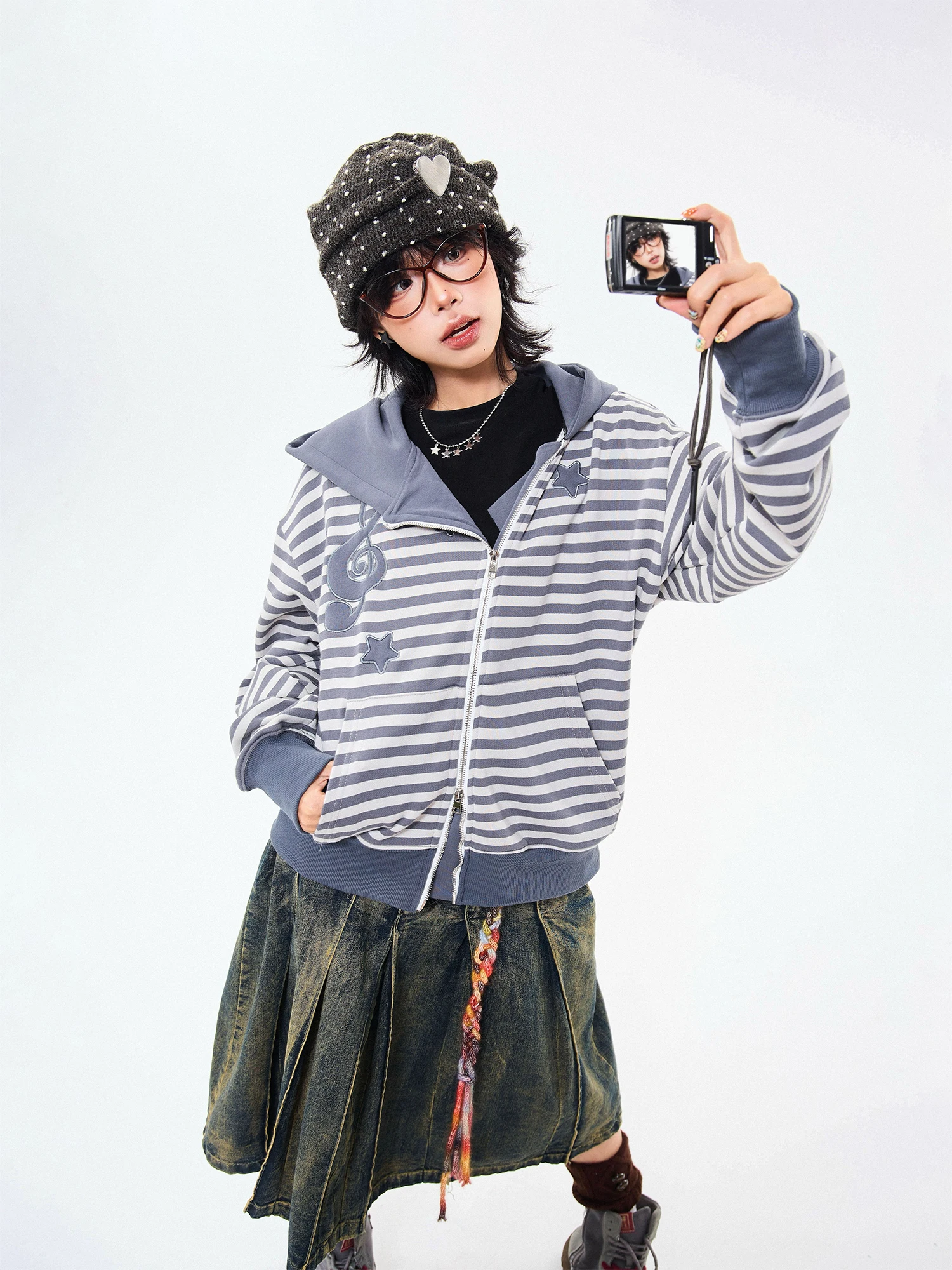 MIKYO Felpa con cappuccio retrò americana da donna ampia vestibilità slim casual con cerniera fantasia a righe felpa cardigan aperto alla moda Jaet