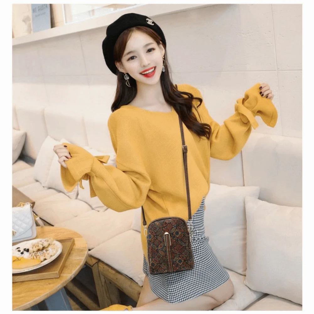 Fashion Bohemian Style Printed Phone Bag PU Leather Ethnic Style Single Shoulder Bag Luxury Versatile Crossbody Bag For Ladies view 4
