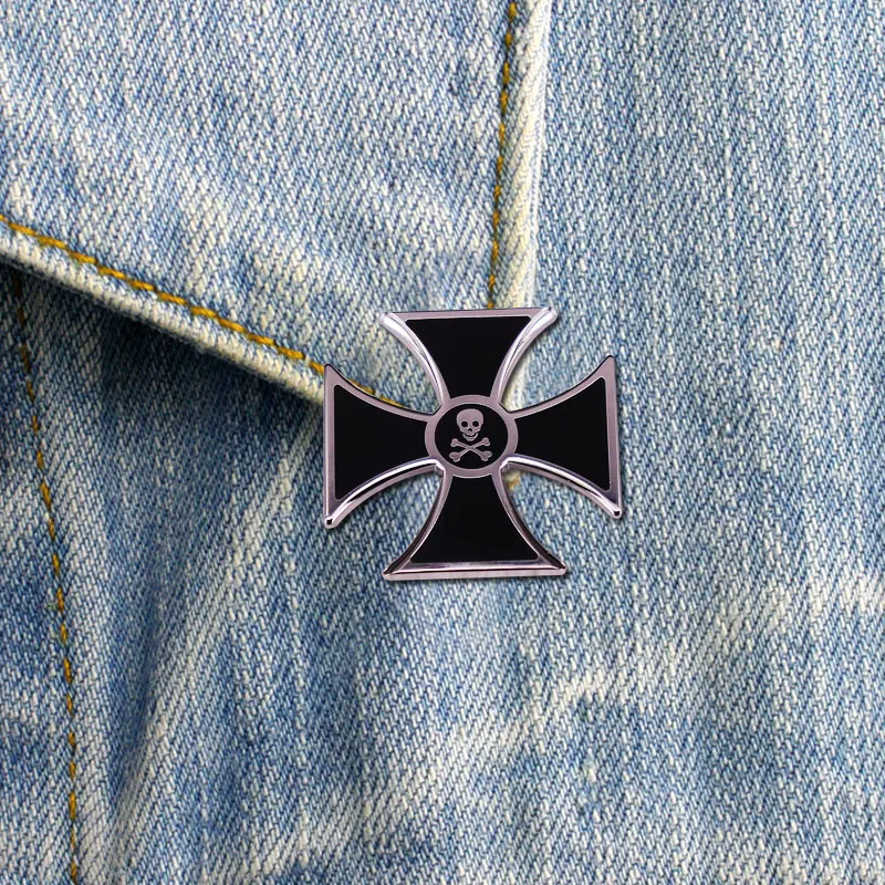 Germany Iron Cross Badge Death Skeleton Brooch Military Jewelry