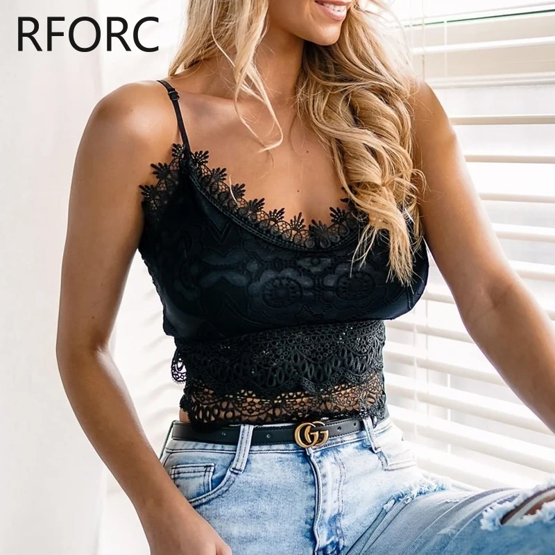 

2024 Women Solid Lace Hem Sleeveless Spaghetti Straps Basic Black Crop Tops