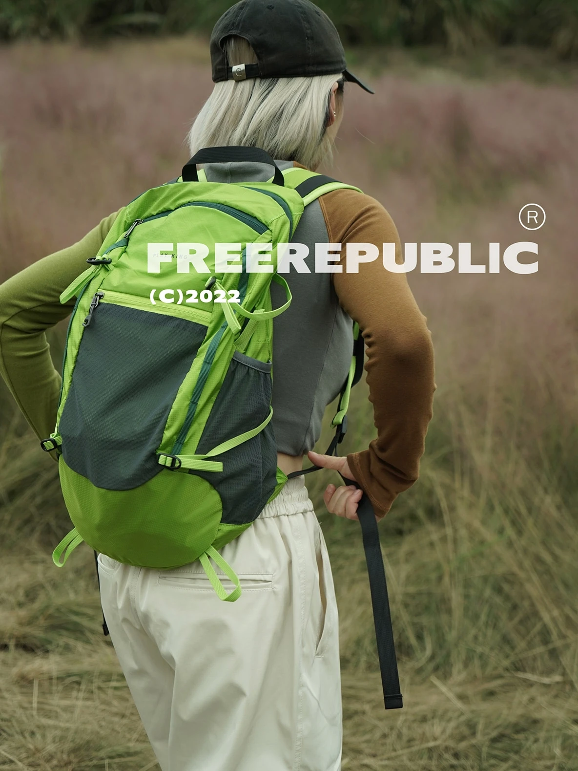 Outdoor mountaineering lightweight waterproof mountaineering bag, sports hiking top bag folding backpack