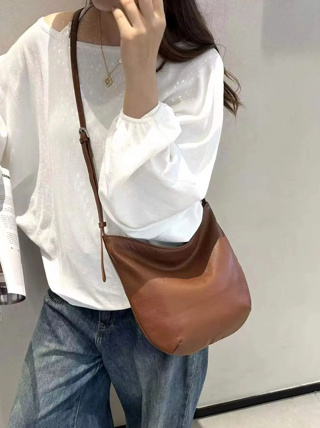 Women's Genuine Soft Cowhide Leather Large Capacity Shoulder Crossbody Tote Bag Luxury Deisigner Ladies Bucekt Bag High Quality
