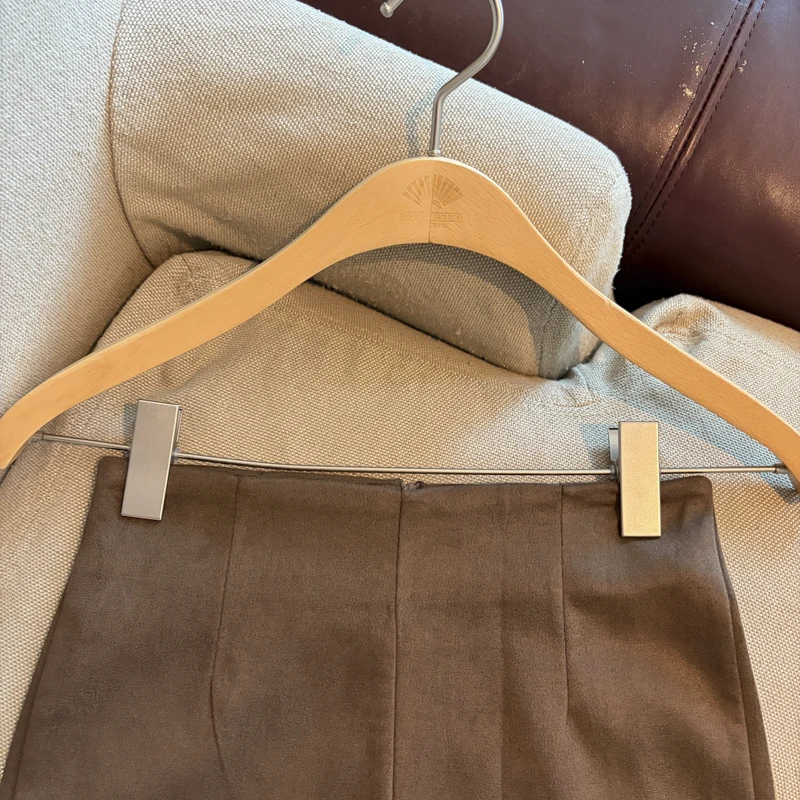 Solid Color 2026 Autumn and Winter New Minimalist High Waist Holiday Shorts Femininity Versatile Casual Fashion Short Pants