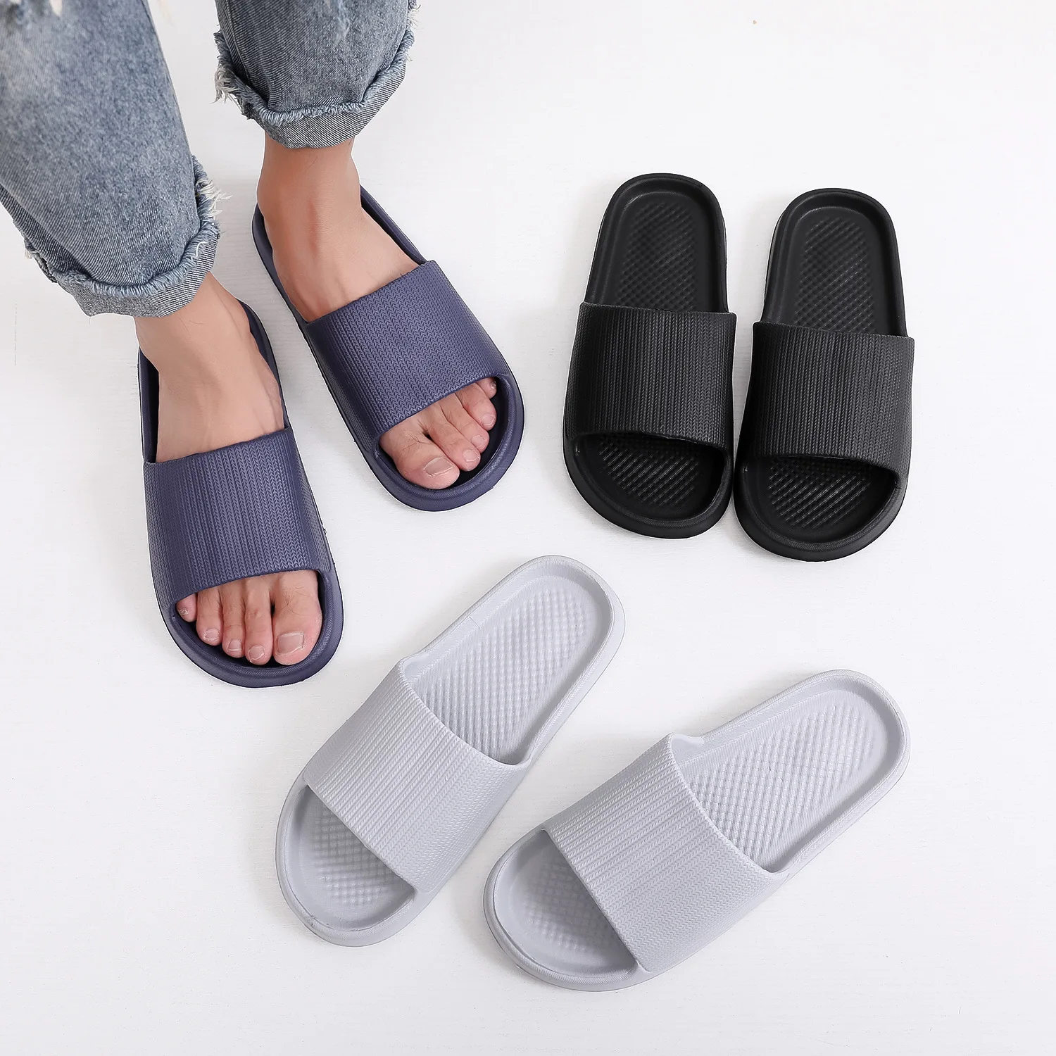 Soft Home Slippers Men Summer Indoor Skid Proof Bathroom Slippers Sandals Hotel Solid Color Men Flip Flops Flat Shoes Slides image 4