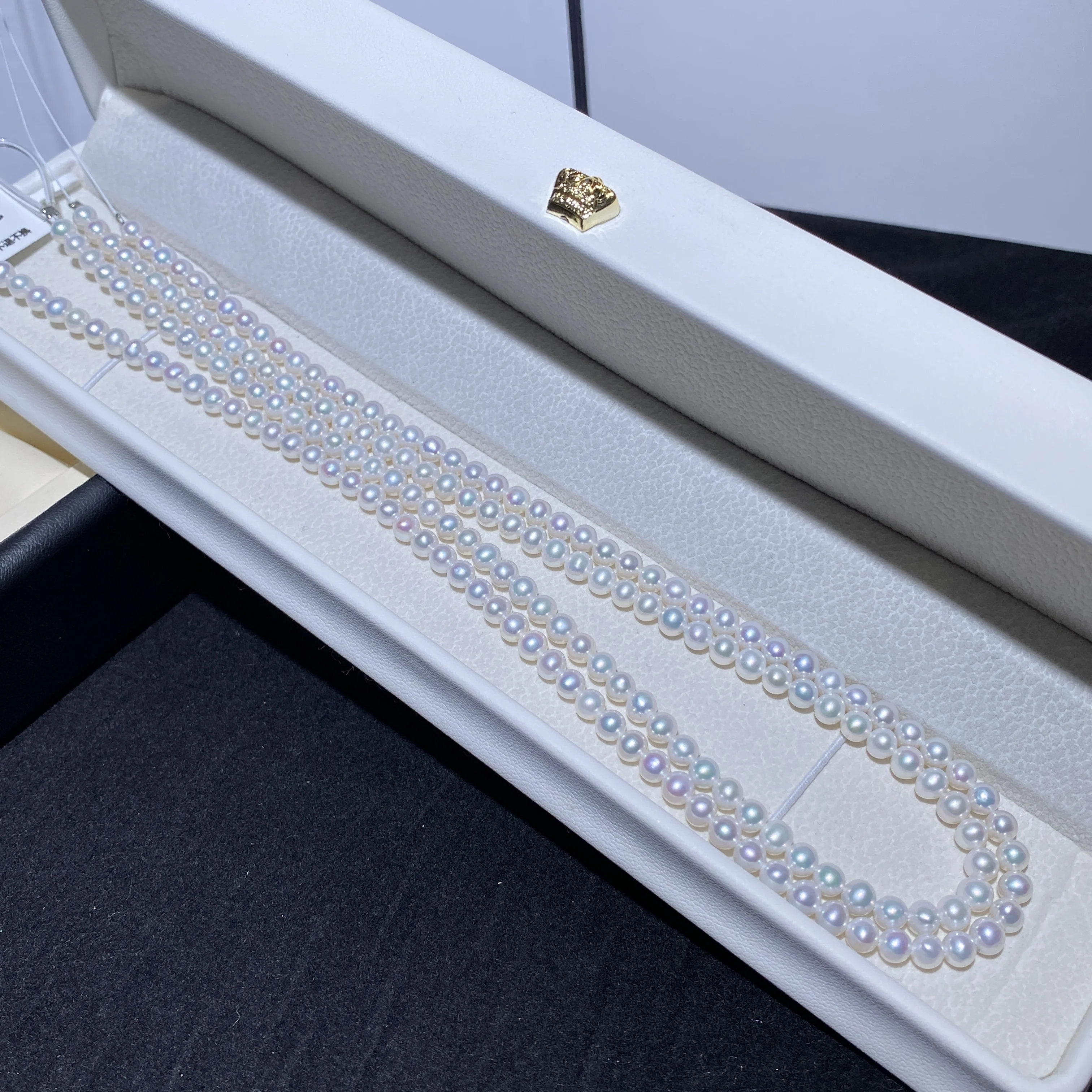 

High-Quality 4-4.5mm Near-Round Natural Freshwater Pearl Necklace Lustrous Colorful Holiday Gift Jewelry Accessory