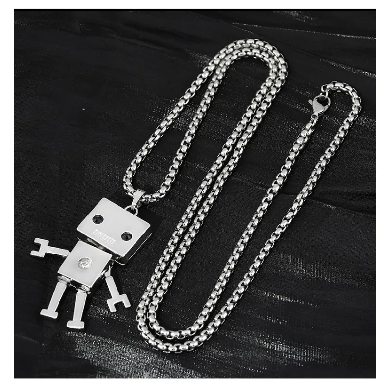 

Personalized street fashion nightclub pendant necklace, brand-new building block robot cool guy titanium steel necklace
