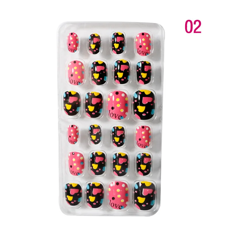 24 pz/scatola Candy False Nail Tips bambini Cartoon Full Cover Kid Glue Self Fake Tip Press on Nails unghie finte unghie artificiali