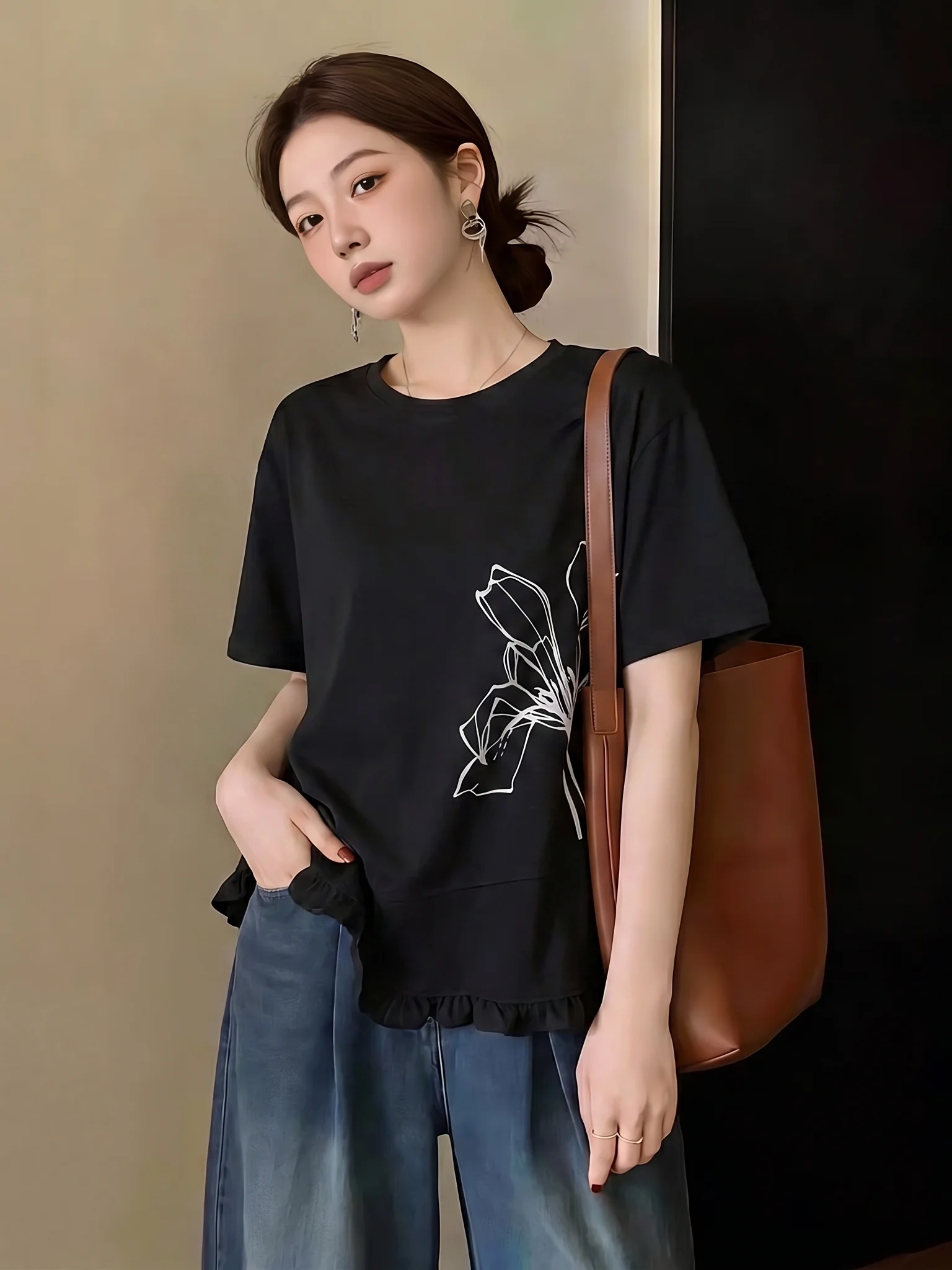 Fashionable Anti-Aging Black Flower Short Sleeve T-Shirt Women's plus Size Summer New Style Irregular Shoulder Korean Style Top