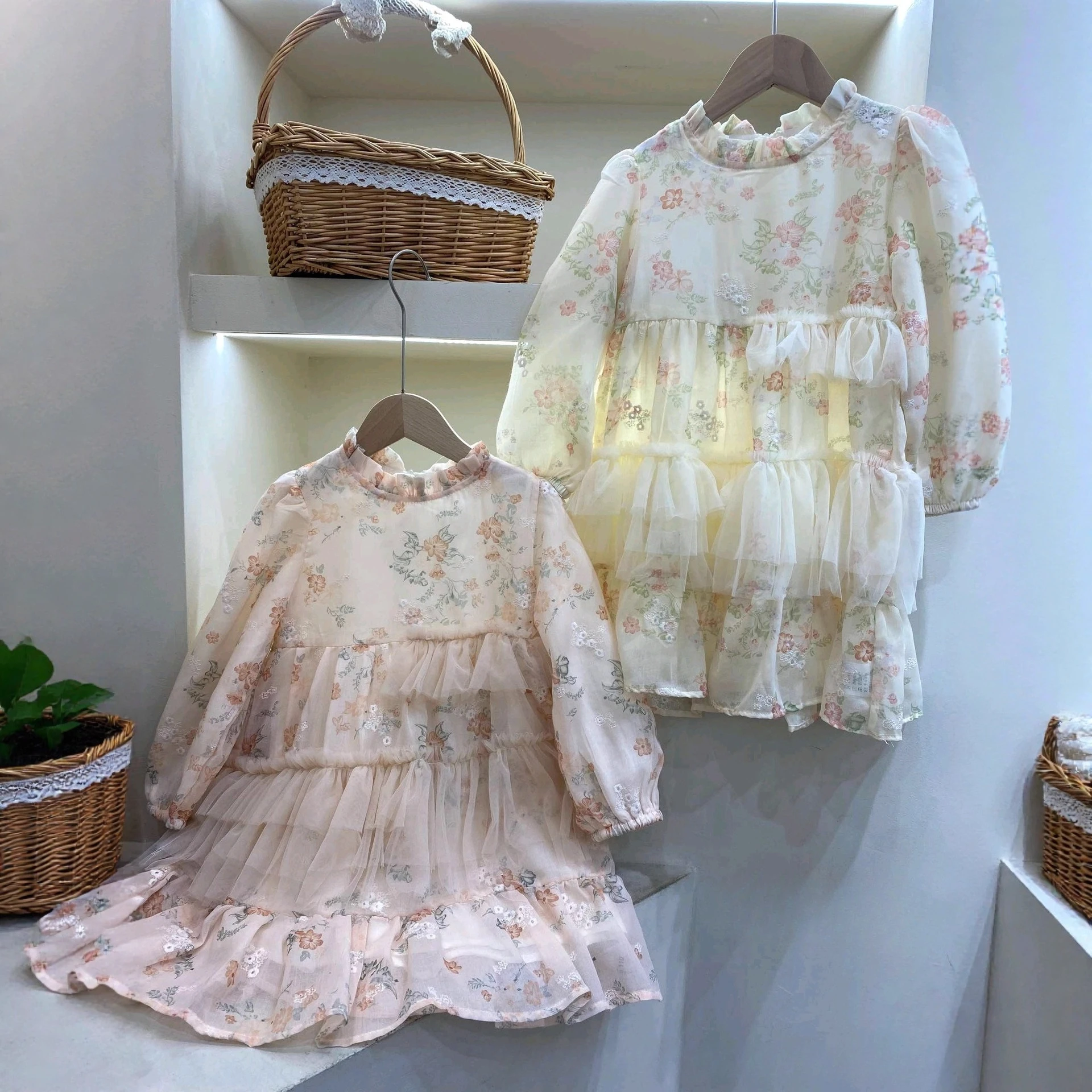 

Kids dresses for Girls clothes 2025 autumn Korean version of foreign style floral princess