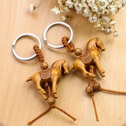 Retro Lucky Horse Keychain Carving Wooden Pendant Key Chain Ring Mujer Charms Steed Car Bag Equestrian Accessories Jewelry Gift