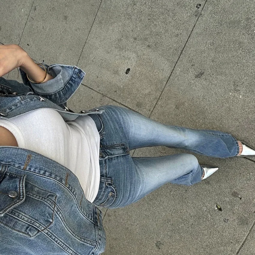 Sexy High Waist Bell Bottom Jeans Women's Slim Fit Pocket Design Butt Enhancing Korean Style Blue Cotton Stretch Denim