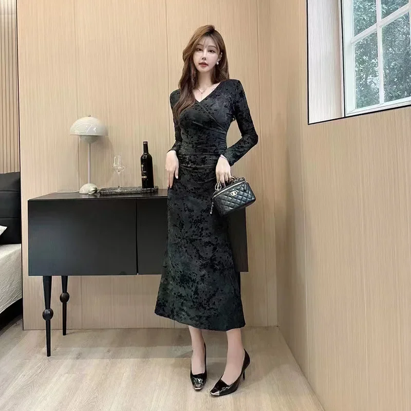 2024 Autumn Winter New Celebrity Vintage Print Long-sleeved V-neck Slim Long Midi Dress Bodycon Party Club