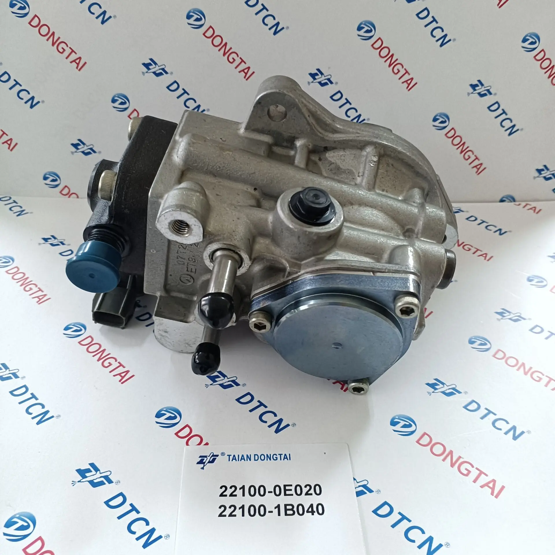 Diesel Fuel Engine Injection Pump DENNSO HP5 Pump Assembly 22100-0E020 22100-1B040 For 1GD 2GD ENGINE 299000-0050 299000-0051