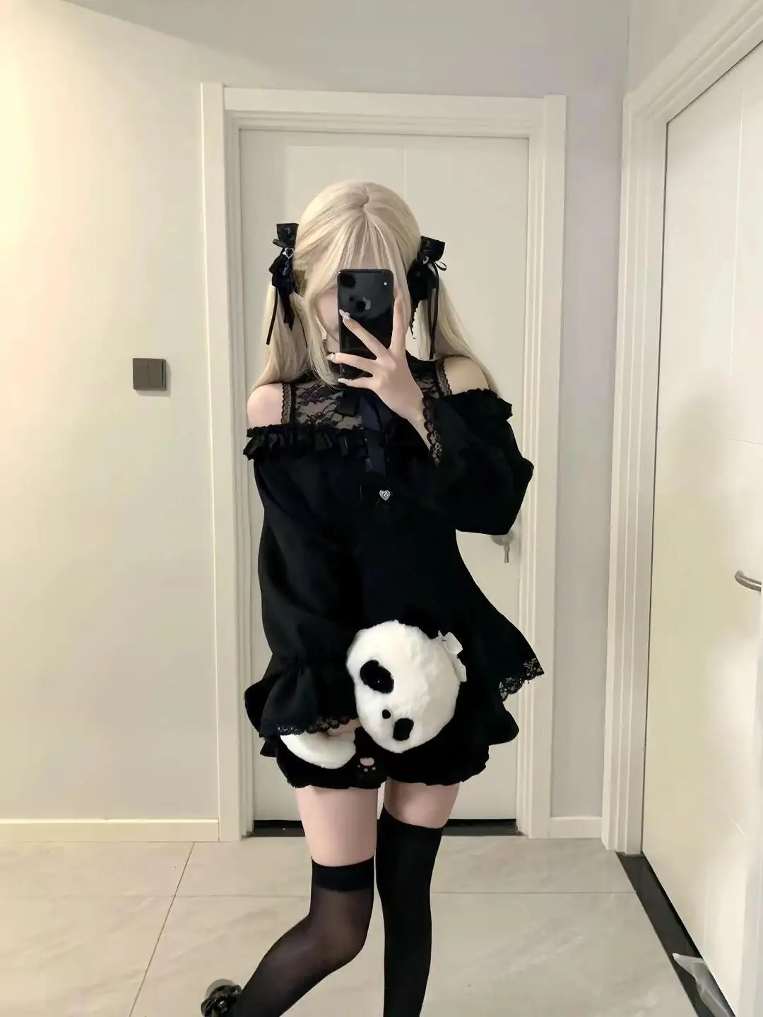 Darkly القوطية اليابانية المرقعة الدانتيل سليم مجموعة المرأة شارع العليا شيك جديد نمط Preppy القوس دعوى تصميم قبالة الكتف 2 قطعة مجموعة