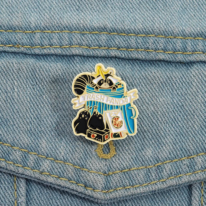 Funny Trash Panda Enamel Pin Raccoon Brooch Creative Metal Badge Fashion Jewelry Gift