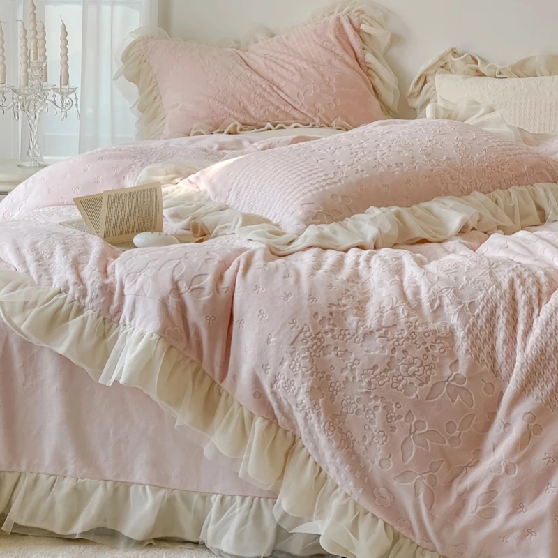 Korean princess style winter milk velvet four piece thickened plush quilt sheet