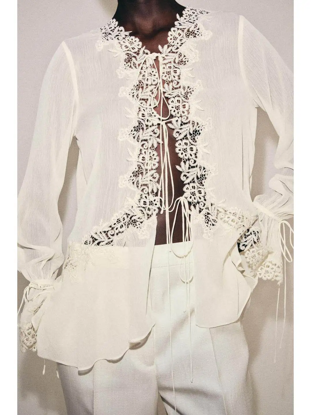 

Long Sleeve Asymmetric Lace Trim Layered Decoration Court Style Women's Shirt Breathable Polyester Cotton Soybean Fiber Blend